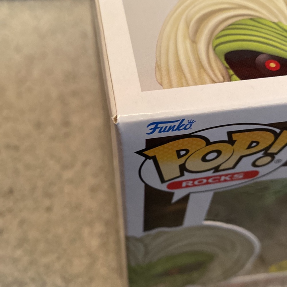 Iron Maiden Killers Eddie Limited Edition 5,000 Piece Glow in the Dark Funko Pop - Picture 4 of 10